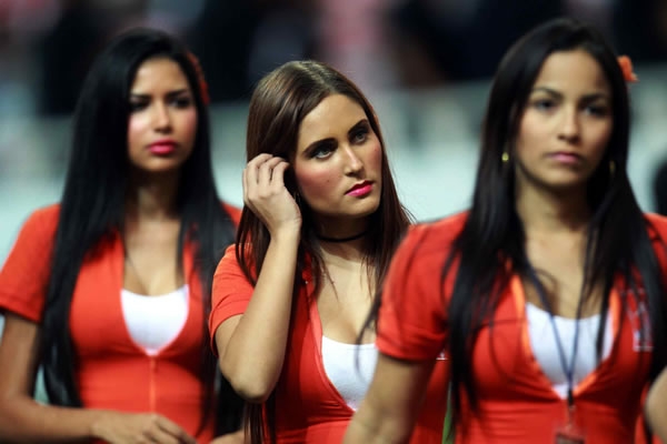 chicas-19