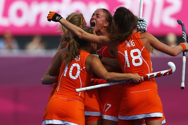 Chicas en Hockey sobre pasto