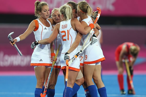 Chicas en Hockey sobre pasto