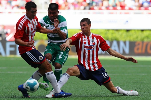 Chivas-Santos.