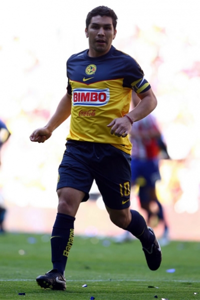 Como en los viejos tiempos, Salvador utilizó el 10.