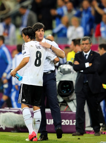 Contrastes de los dos entrenadores: la alegría y la frustación.