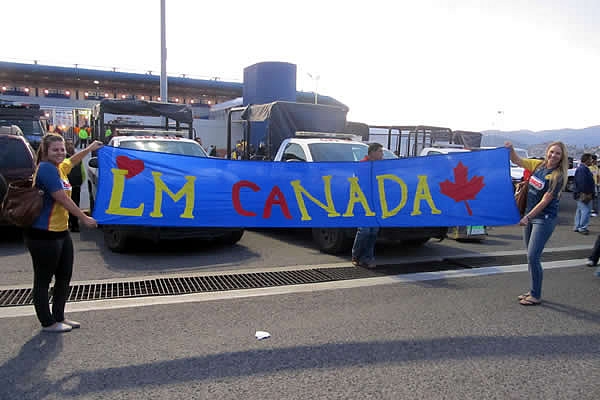 Creadoras de la Monumental Canadá.