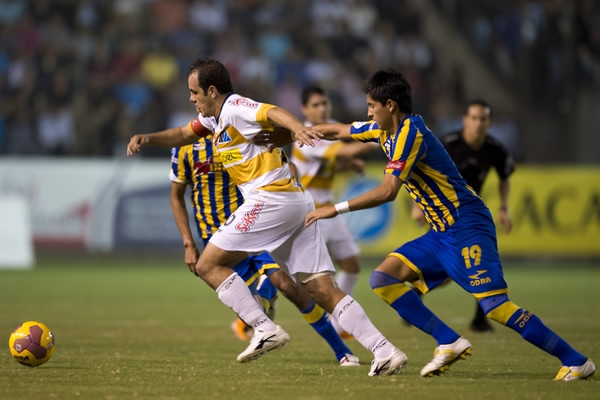 Cuauhtémoc aún destila calidad por el terreno de juego.