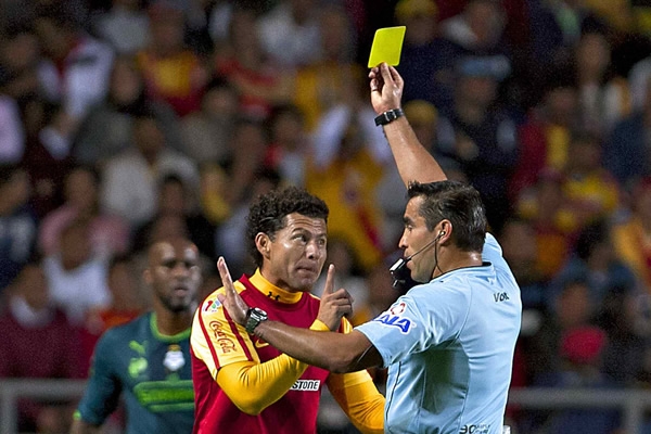 Después de su gol, Sabah fue amonestado.