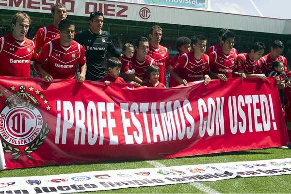 Los Diablos le dedicaron el partido al DT, Víctor Hugo Eugui.