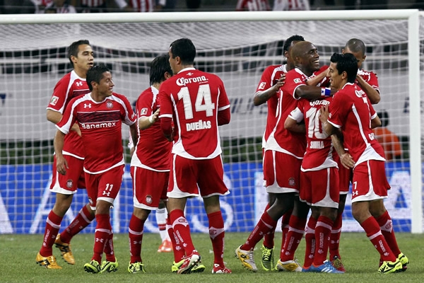 Los Diablos Rojos se llevan una buena ventaja del Estadio Omnilife.