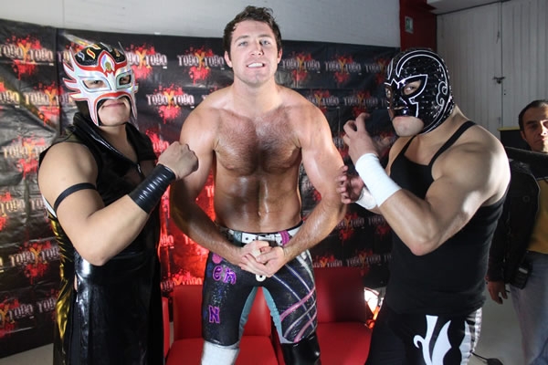 Difícil noche para el Hijo del Santo.
