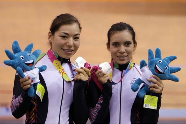 Dos mujeres de Plata en el ciclismo mexicano.
