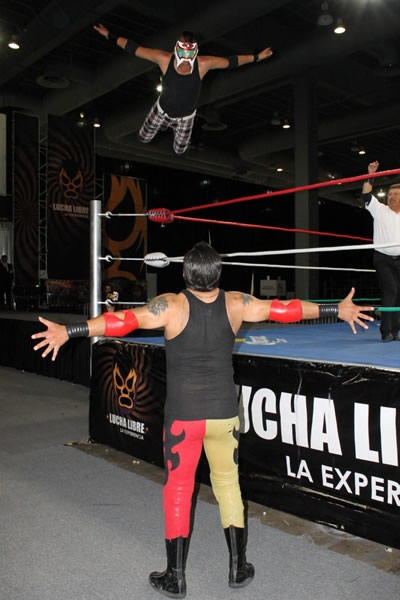 DTU se presentó en Lucha Libre: La Experiencia.