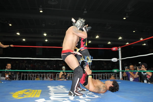 DTU se presentó en Lucha Libre: La Experiencia.