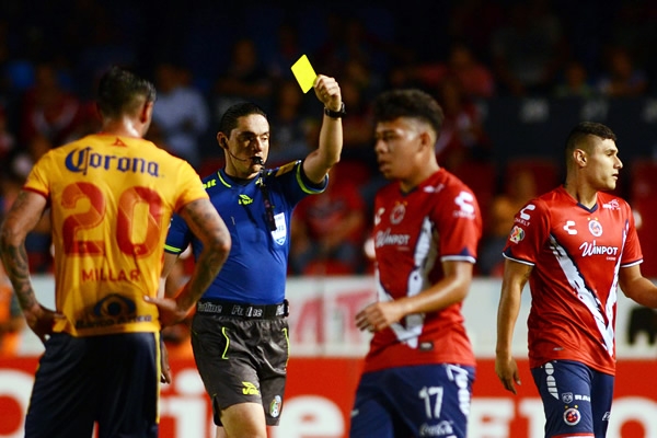 Duelo que no tuvo tantos castigos arbitrales.
