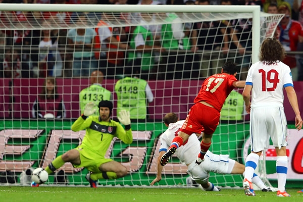 Dzagoev vencía la meta checa y ponía el 1-0 en el marcador.