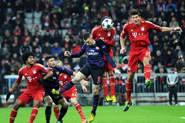 El Arsenal infarta las emociones.