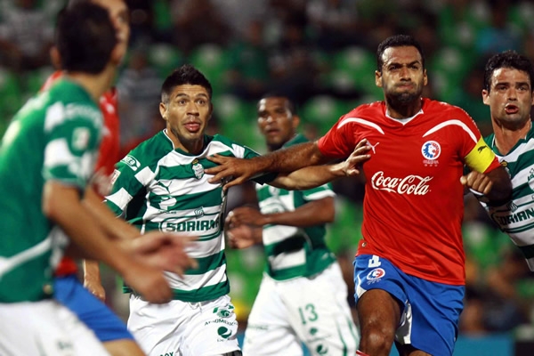 El cepillo Peralta haciendo labores de marca.