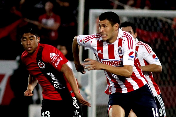 El Chatón fue sustituido por Fabián en la parte complementaria.