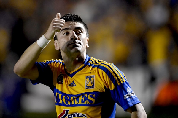 El chileno abrió el marcador en el Universitario.