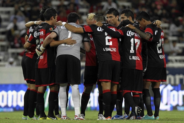 El conjunto rojinegro se reúne para el mismo objetivo, ganar.