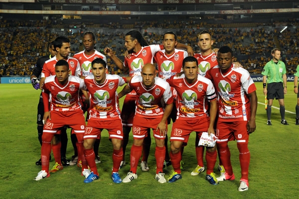 El conjunto visitante en el Estadio Universitario.
