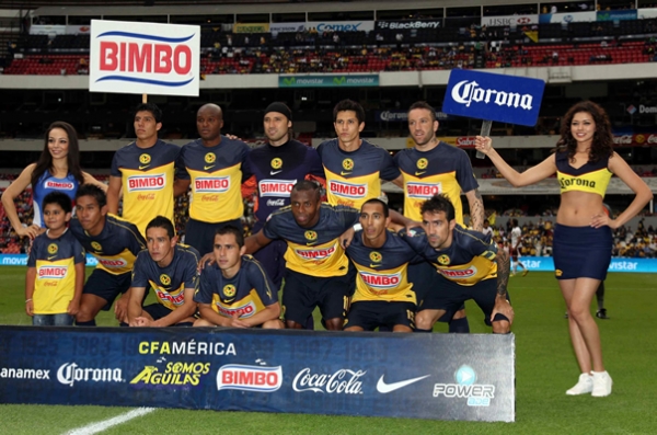 El cuadro estelar del América que arrancó el partido.