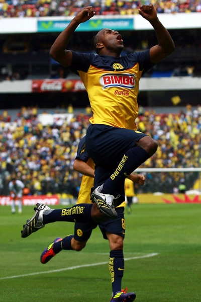 El ecuatoriano gritó su primero gol con la playera del América.