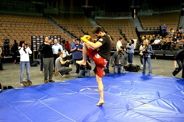 El entrnemaienrto del UFC 143.
