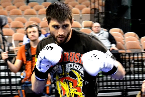 El entrnemaienrto del UFC 143.