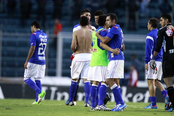 El equipo celebró la victoria ante Toluca.