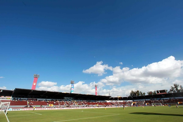El Estadio 3 de marzo tuvo una entrada aceptable para el partido de la Jornada 4.