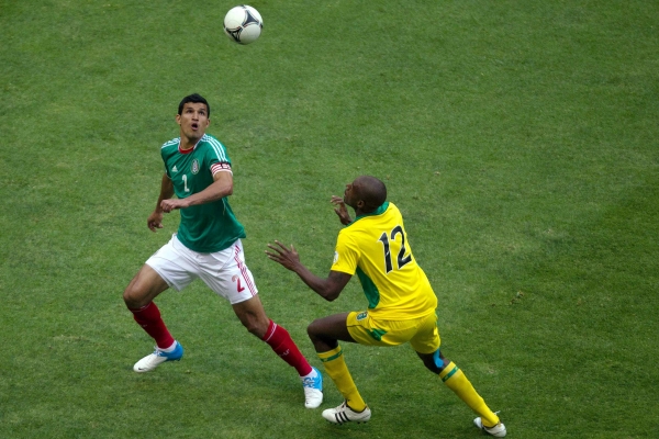 El Maza se impone ante los visitantes.