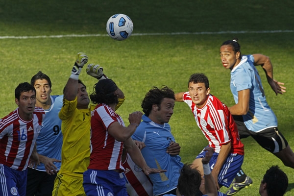 El peligro rondó a la meta paraguaya.