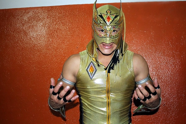 El ring de dos pisos se presentó en Atocpan.