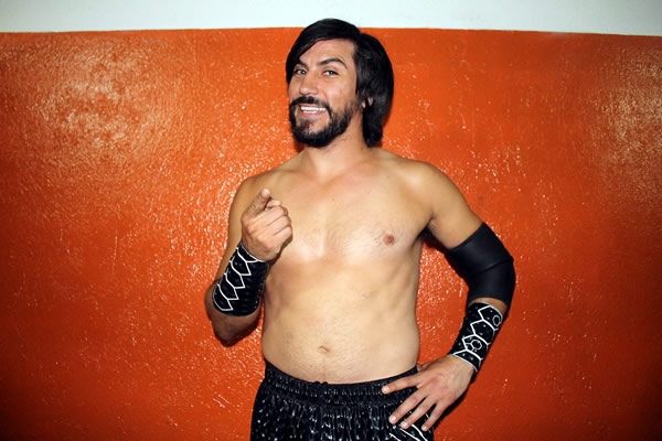 El ring de dos pisos se presentó en Atocpan.