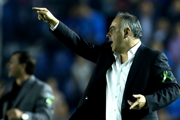 El técnico celeste sabe que tiene que salir con la victoria esta noche.