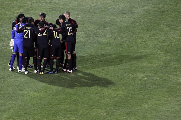 El Tri luciía dispuesto a llevarse los tres puntos.