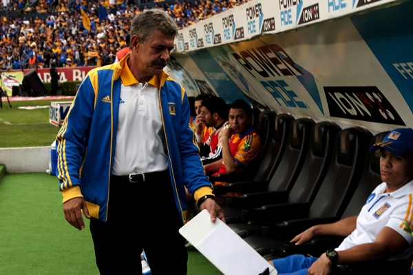 El Tuca sabe que este partido es muy importante.