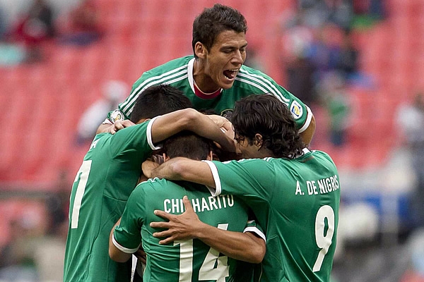 En conjunto, celebraron el primer gol de las Eliminatorias Mundialistas.