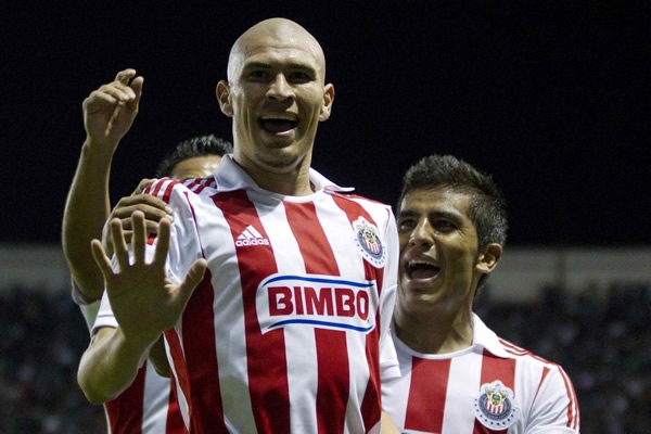 Enríquez se hizo presente en el marcador.