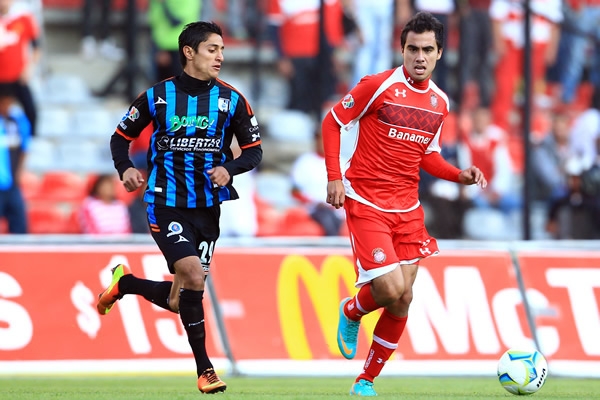 Escoto salió ovasionado por la afición.