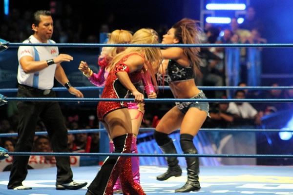 Espectacular evento en el Palacio de los Deportes.
