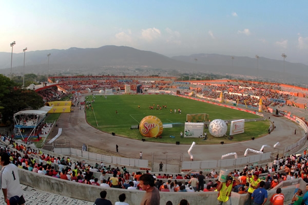 Estadio Zoque, previo al juego de Liguilla.
