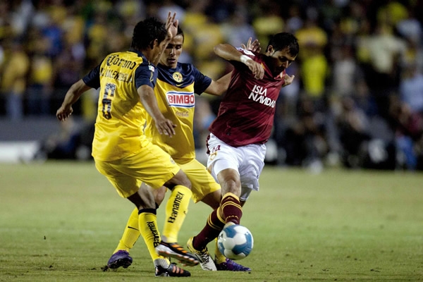 Estudiantes-América