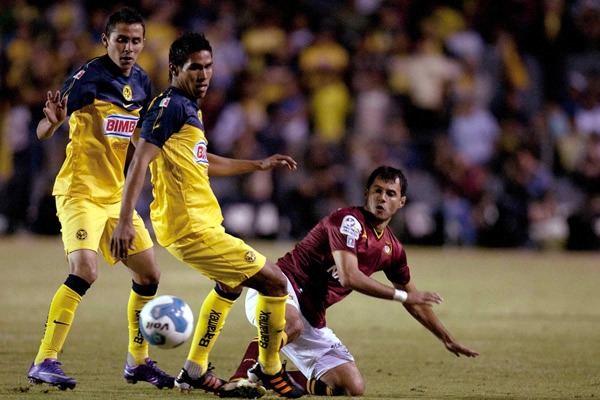 Estudiantes-América