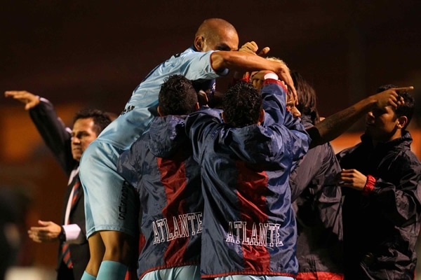 Estudiantes-Atlante.