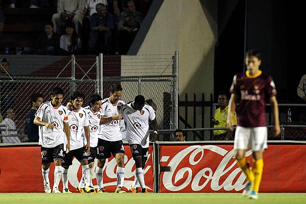 Estudiantes-Jaguares3