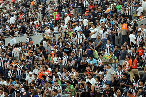 Favorece el peso de la afición.