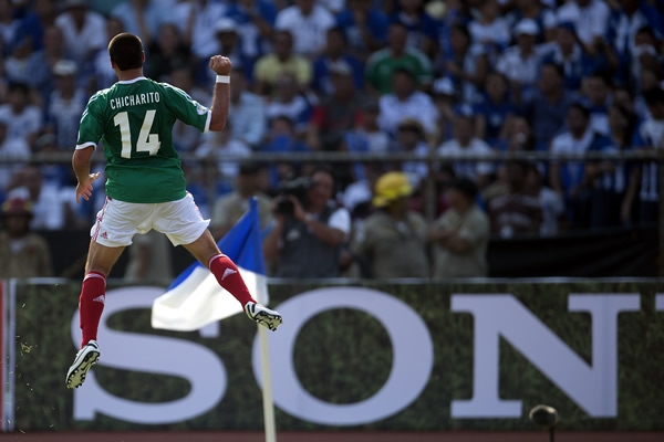 Festejo del de ManU ante un abarrootado Olímpico.