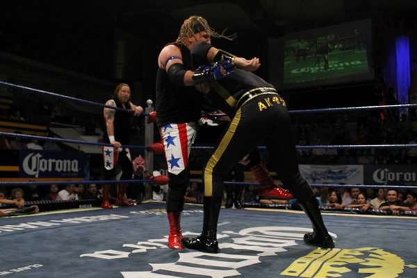 Festejo del 16 de Septiembre en IWRG.