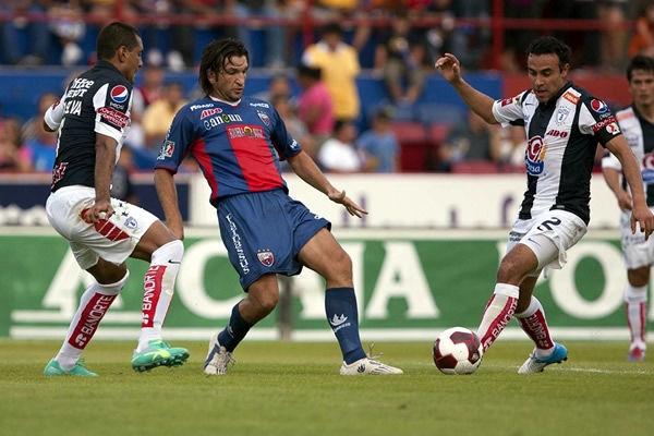 Fue un juego muy trabado y con pocas oportunidades de gol.