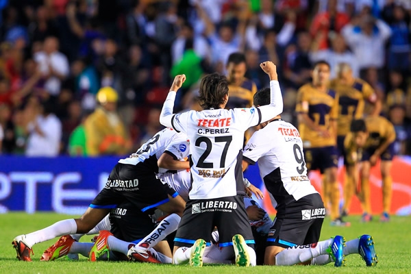 Gallos-Pumas